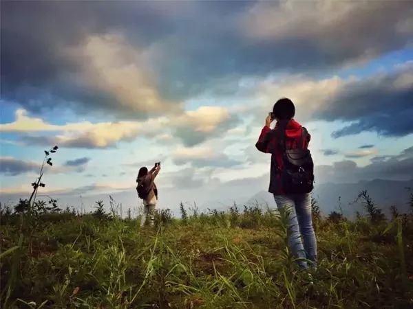 行走的魅力 8小时徒步穿越城口黄安坝高山原生牧场