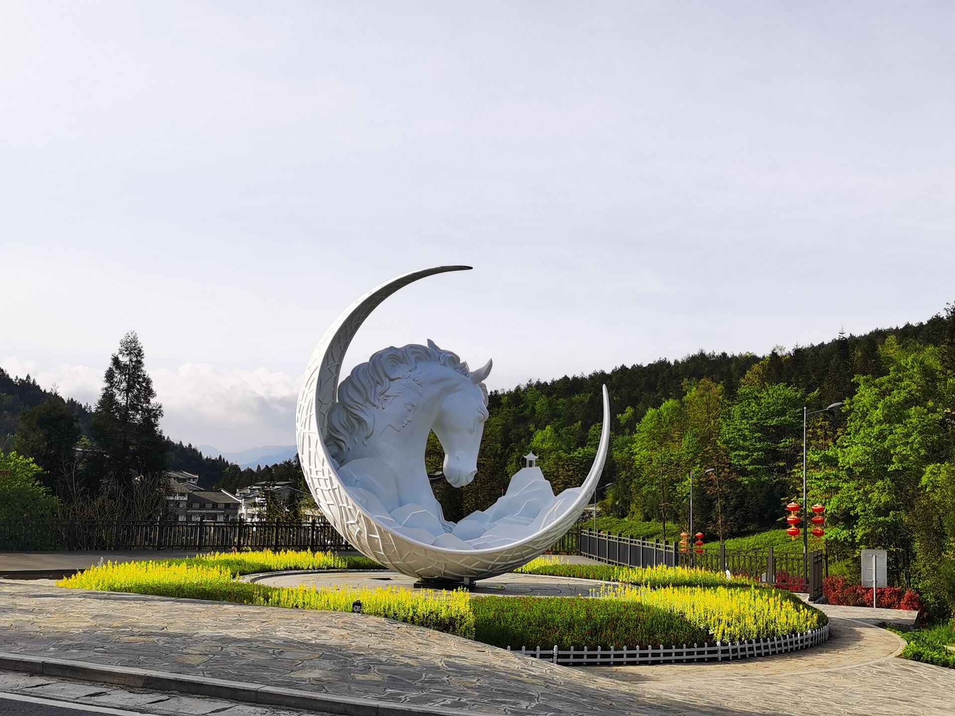 五一假期重庆周边有什么好玩的？给你安排自驾武隆白马山景点完美攻